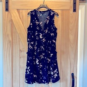 Women’s size 1X 41 Hawthorn Ciara tie dress